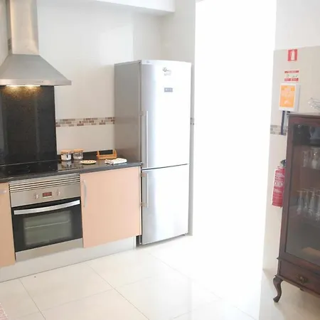 Дом отдыха Guestready - Rosa - Renovated Seaviews House