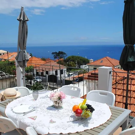 Guestready - Rosa - Renovated Seaviews House Holiday home Funchal (Madeira)